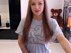 19yo Russian Teen Shemale Stroking Her Girlycock On Cam